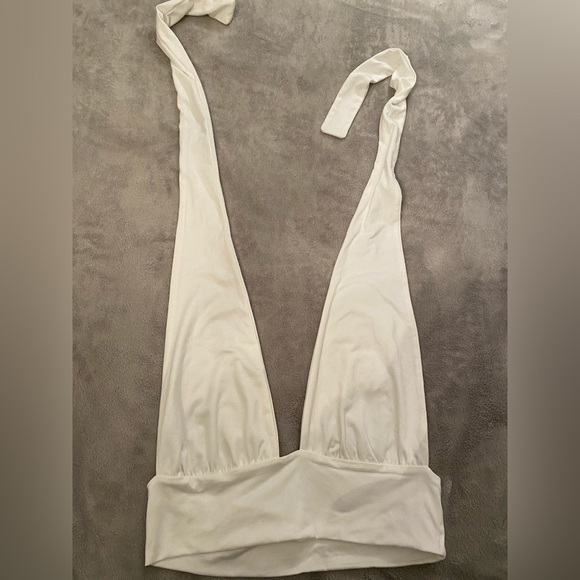 SHEIN white halter top 🍋‍🟩 - Picture 5 of 7